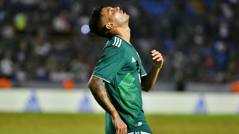 Tecatito lanza un grito en un juego del Tri