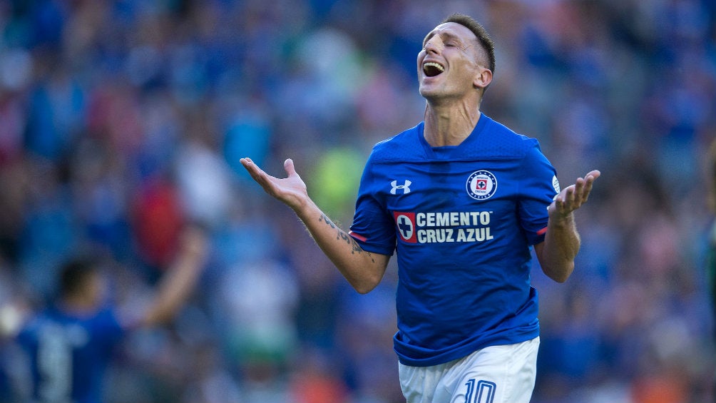 Chaco celebra anotación con Cruz Azul