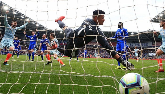 Momento del primer gol del Chelsea 