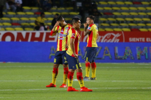 Morelia durante un encuentro ante Monterrey 