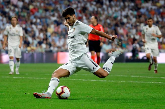 Marco Asensio, en una acción de disparo