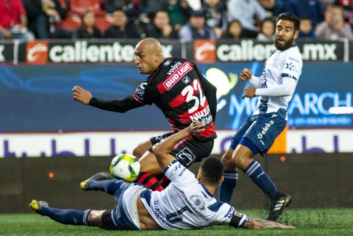 Nahuelpan, durante el juego en el Caliente