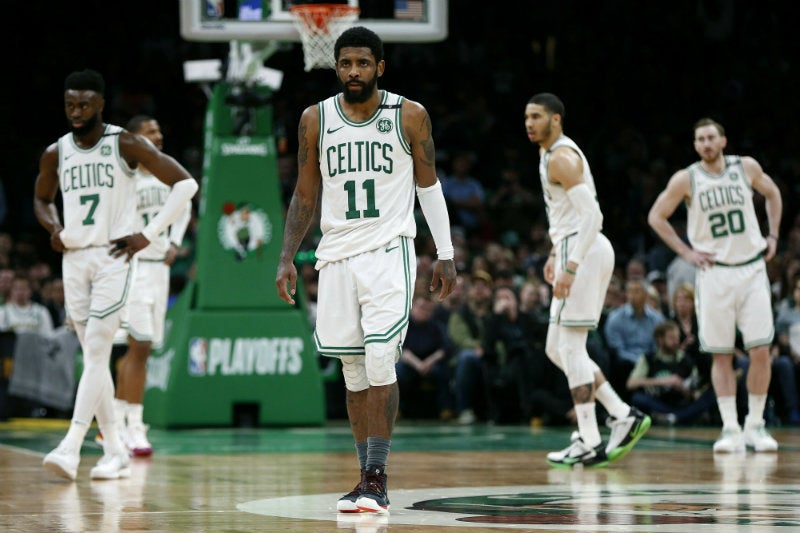 Jugadores de los Celtics lamentan la derrota