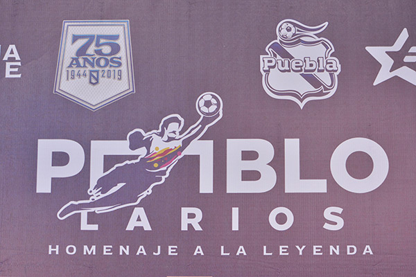 Logo del duelo en honor a Larios