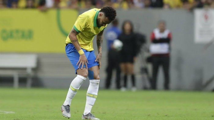 Neymar durante un partido con Brasil 