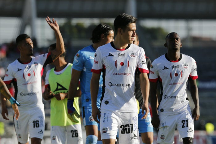 Jugadores de Lobos BUAP en lamento 