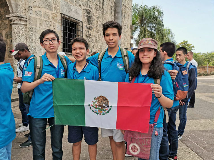 Equipo nacional pone en alto el nombre de México