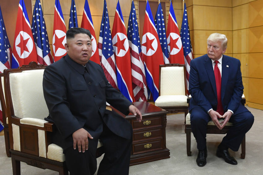 Kim Jong Un y Donald Trump durante una reunión 