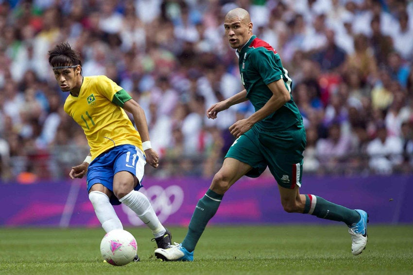 Jorge Enríquez durante partido contra Brasil en Londres 2012 