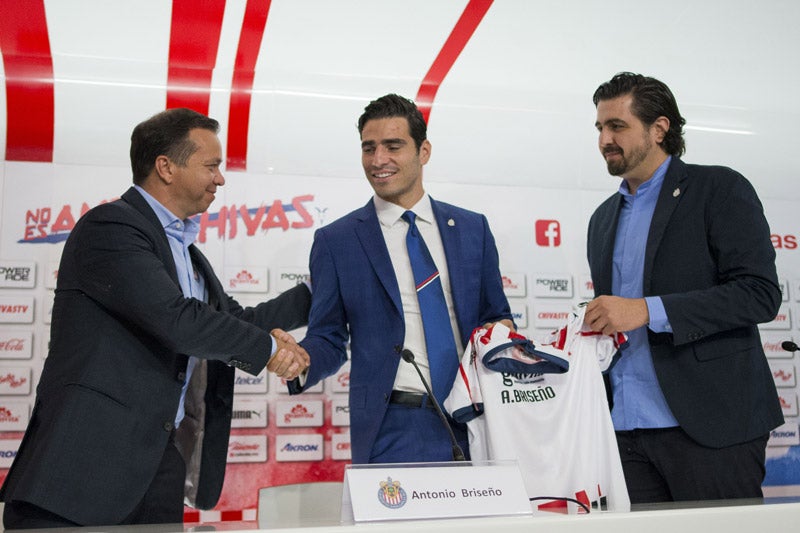 Varela, Briseño y Amaury en la presentación