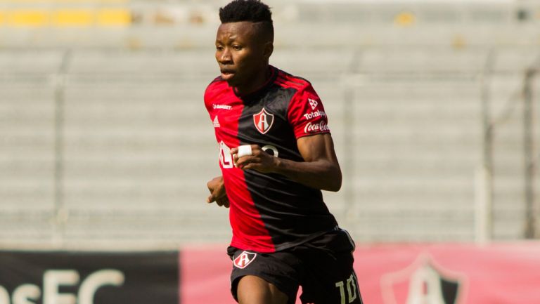 Clifford Aboagye, durante un juego con Atlas