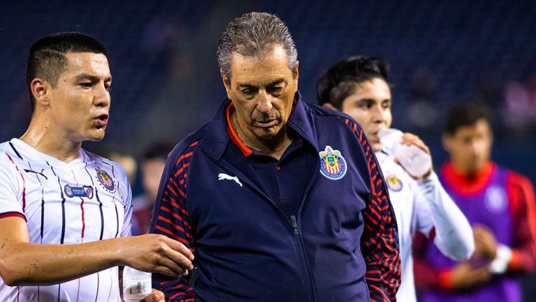 Tomás Boy en el partido de Chivas contra River Plate 