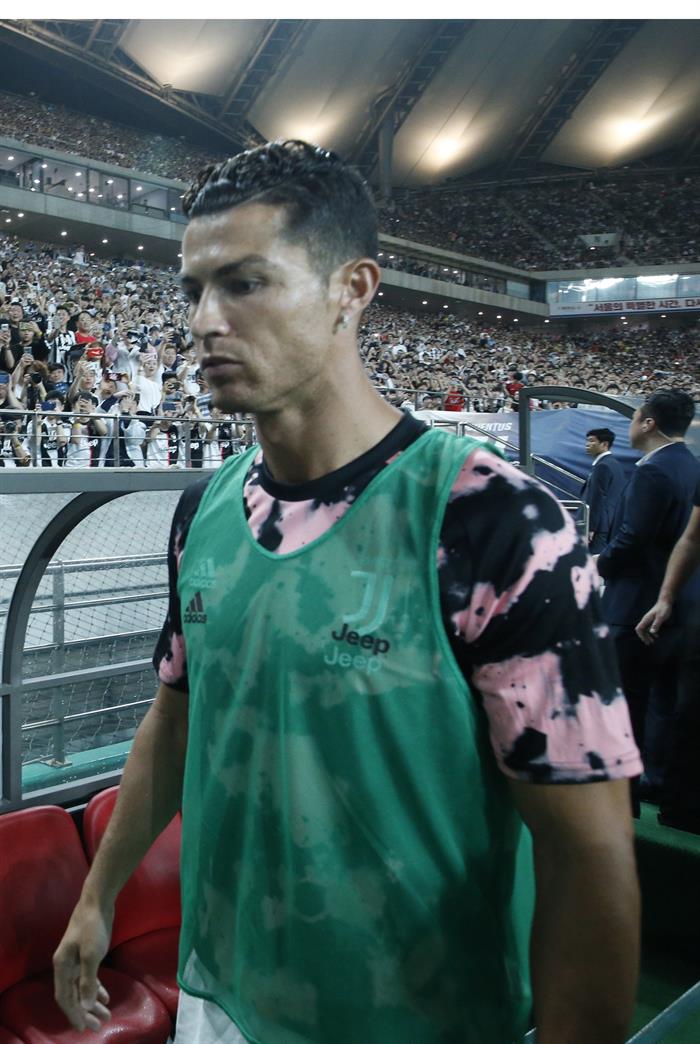 Cristiano, en el banquillo de la Juventus