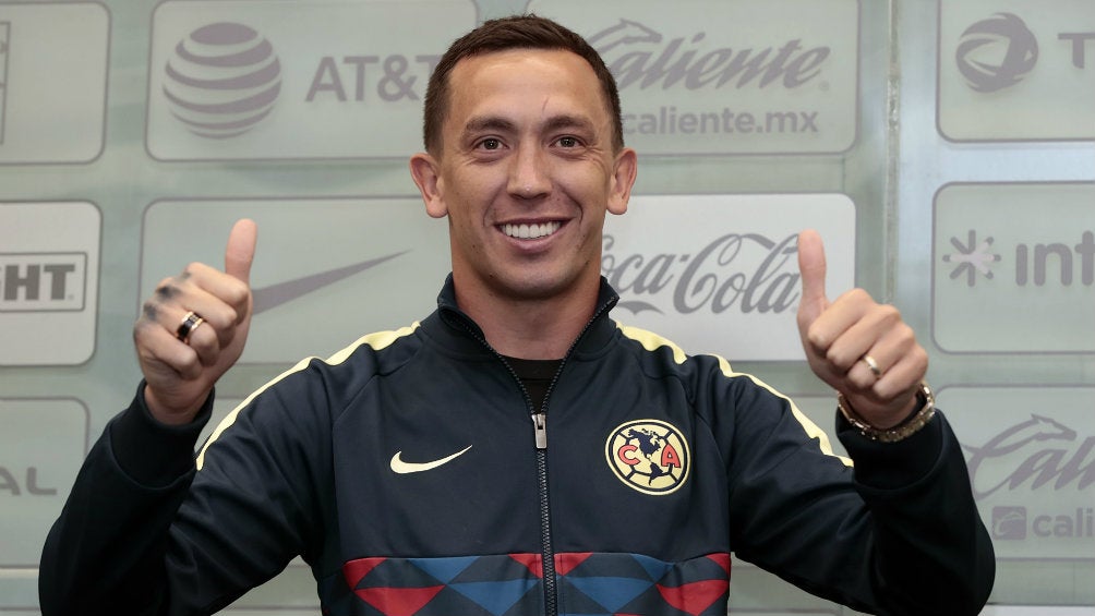 Agustín Marchesín, el último americanista en emigrar, durante su despedida