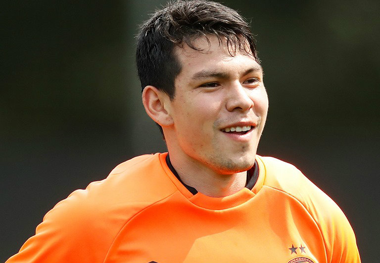 Lozano, en entrenamiento con el PSV