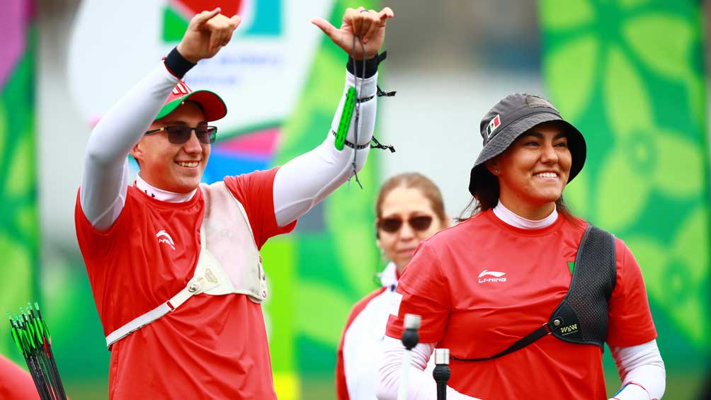 Ángel Alvarado y Alejandra Valencia subieron al podio 