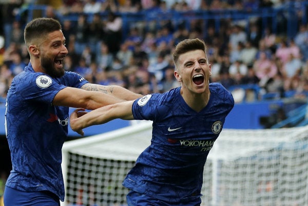 Mason Mount celebrando su anotación