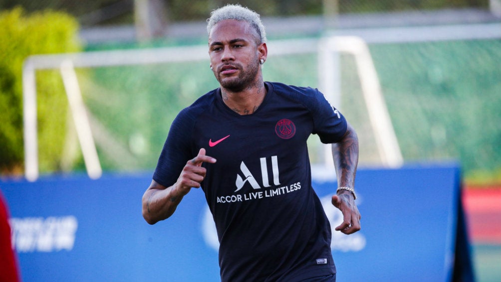 Neymar, en un entrenamiento del PSG