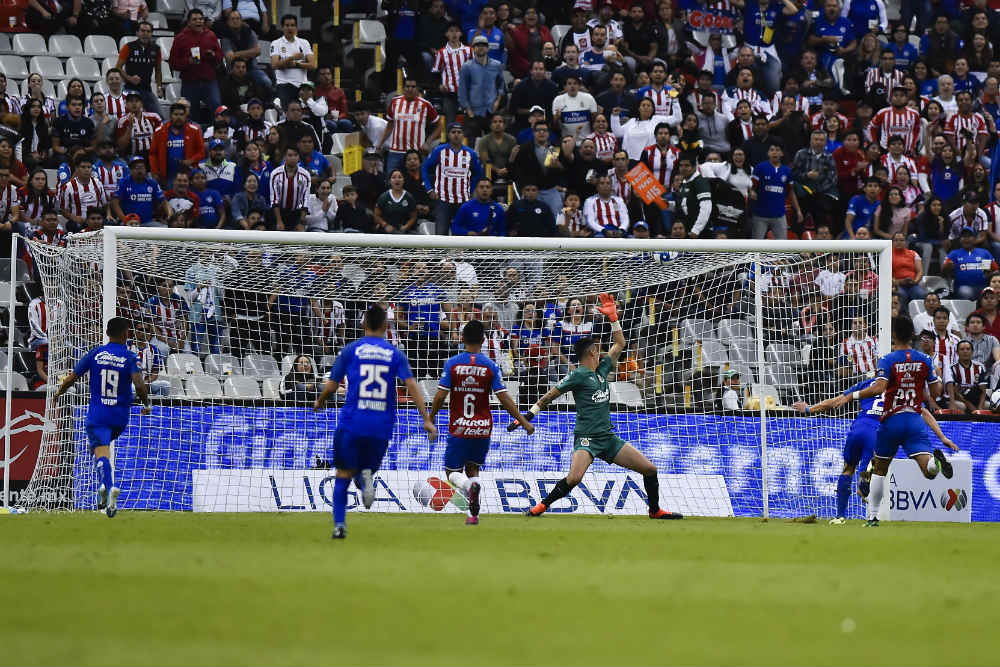 Cruz Azul firma una diana contra el Guadalajara