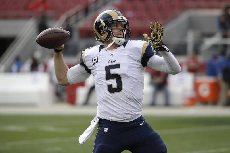 Nick Foles en su etapa con Rams