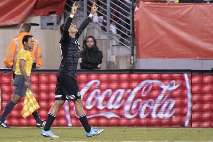 Chiharito, en un partido con la Selección