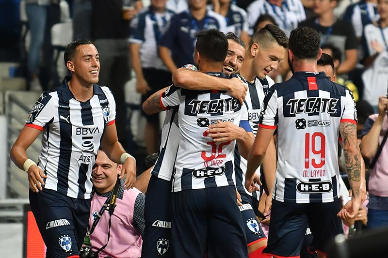 Rayados festeja gol en un partido