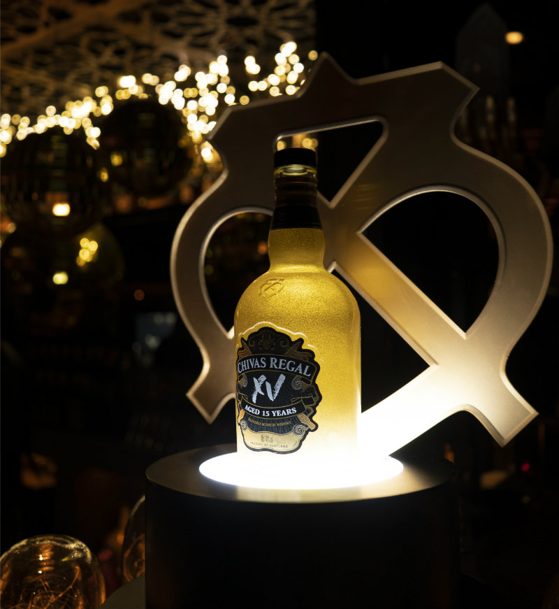 Botella del nuevo whisky Chivas XV