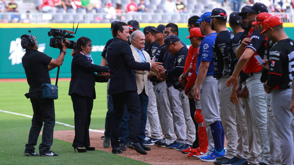 Javier Salinas durante el juego de estrellas de la LMB