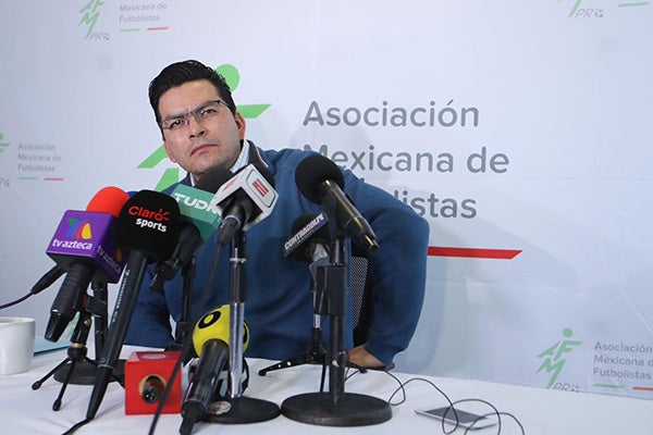 Álvaro Ortiz, presidente de  AMF Pro en conferencia 