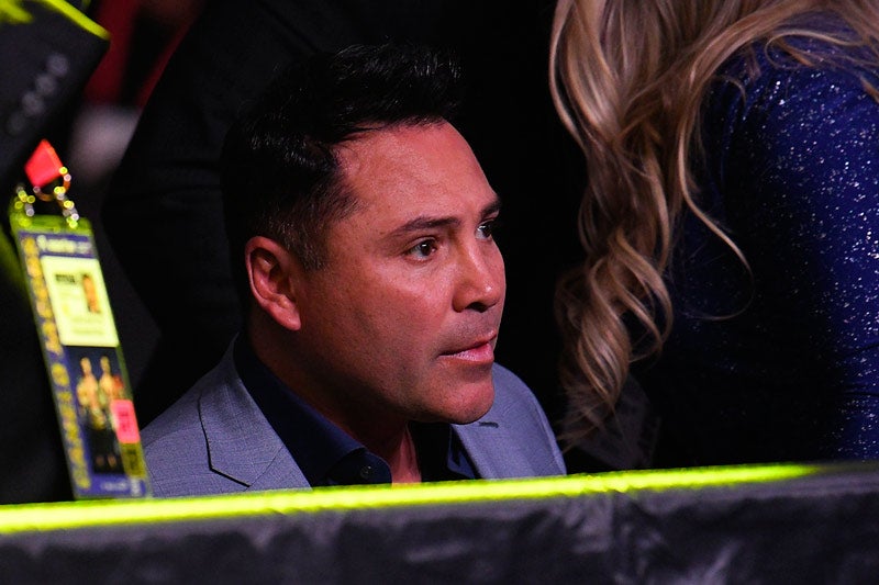 Oscar de La Hoya en una pelea Canelo vs Jacobs,