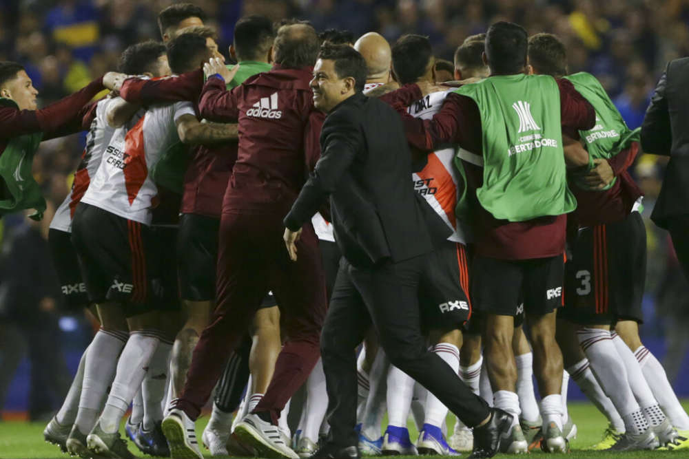 Jugadores de River festejan su pase a la Final de la Libertadores