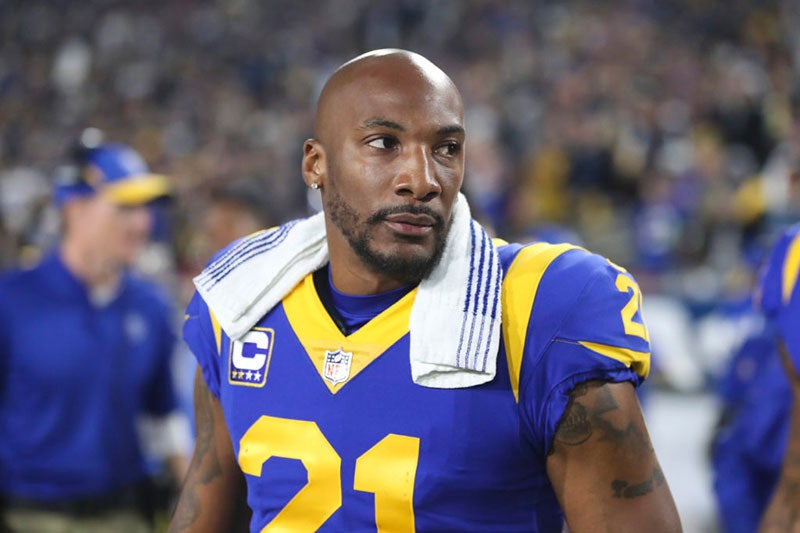 Aqib Talib en un partido con los Rams