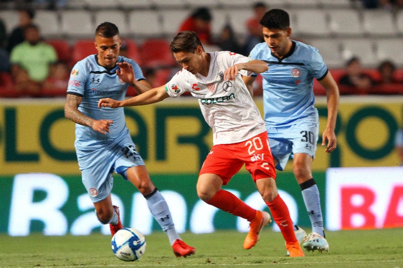 Jesús Angulo en partido contra Toluca