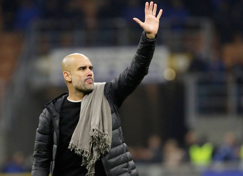 Pep saluda a la afición del Manchester City 