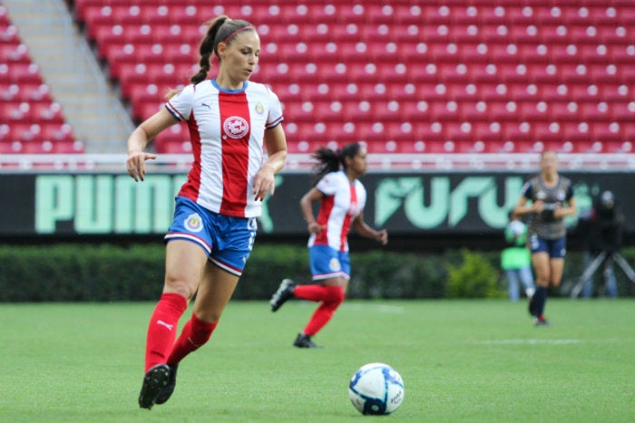 Farías, en un partido de Chivas