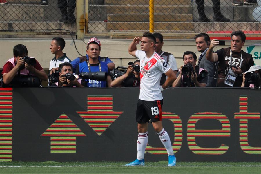 Borré festeja la anotación de River Plate