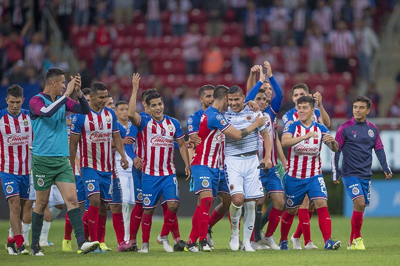 Carlos Salcido convivió con los jugadores de Chivas