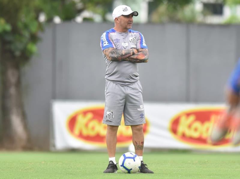 Jorge Sampaoli, en un entrenamiento del Santos