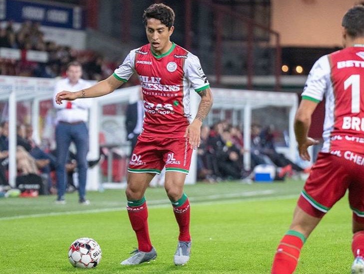 El mexicano en duelo en la Jupiler League