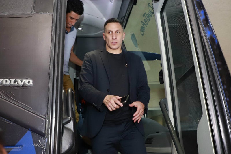 Chaco Giménez llegando al partido de despedida