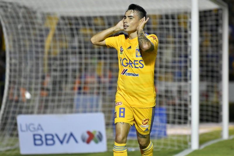 Lucas Zelarayán jugando con Tigres