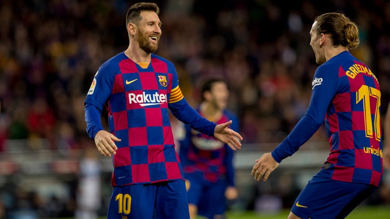 Messi y Griezmann celebran un gol en Camp Nou