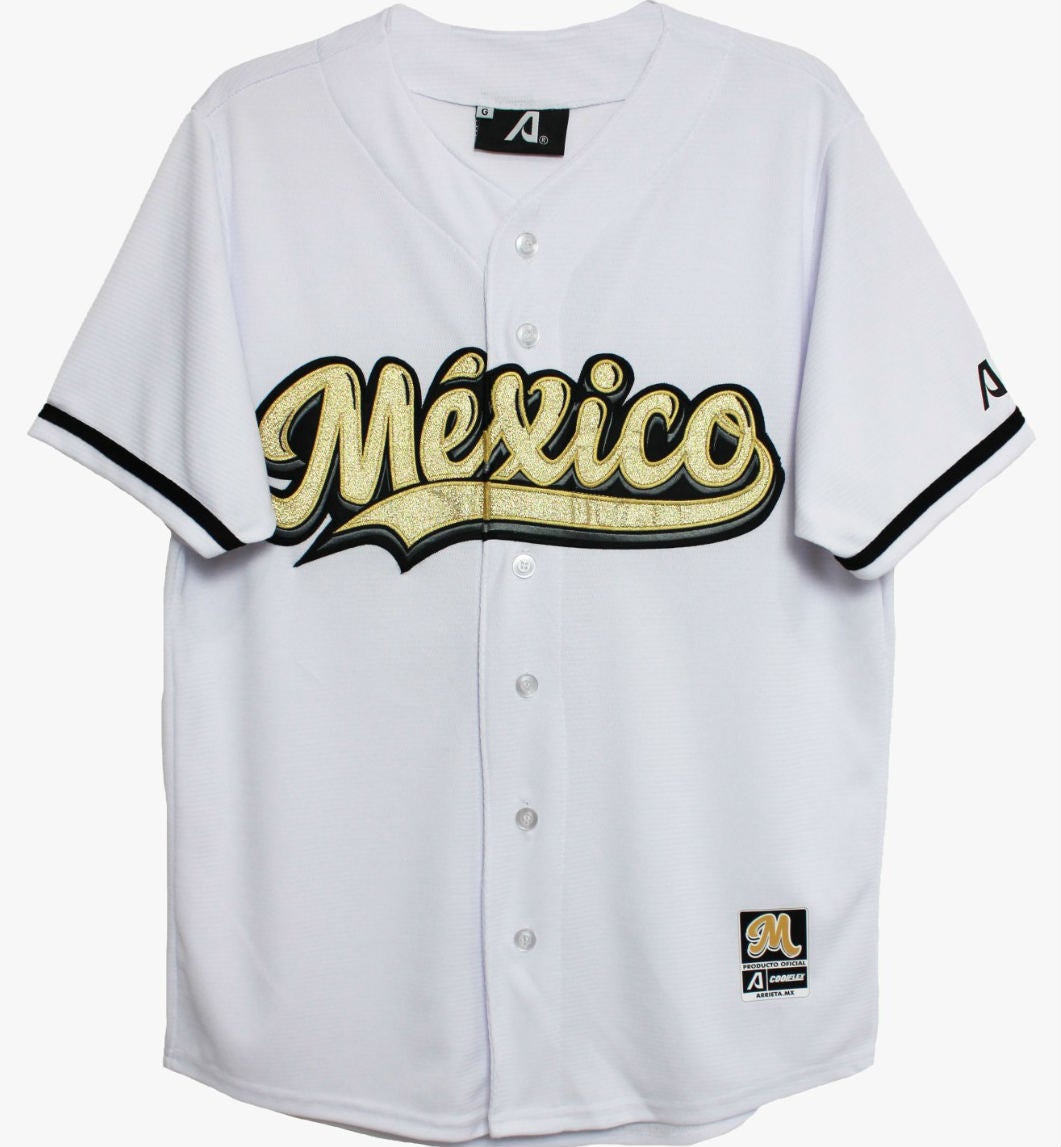 Presidente de la LMP presentó los uniformes de México para la Serie del