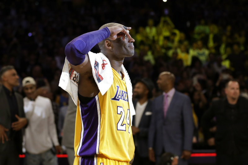 Kobe en celebración con los Lakers