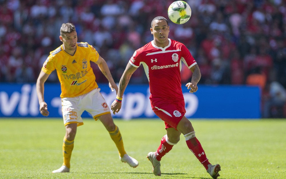 Felipe Pardo durante un partido con Toluca