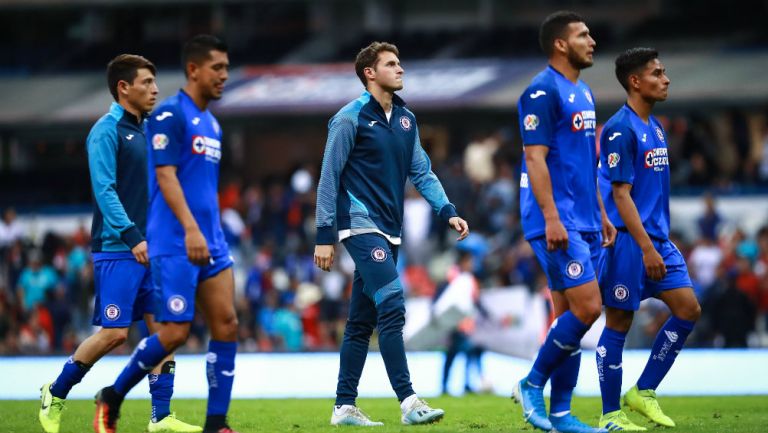 Jugadores de Cruz Azul se lamentan tras la derrota contra Atlas