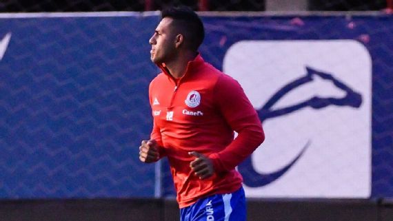 Javier Cortés, durante un entrenamiento del Atlético