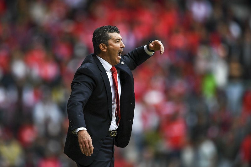 Chepo de la Torre en partido ante Pumas