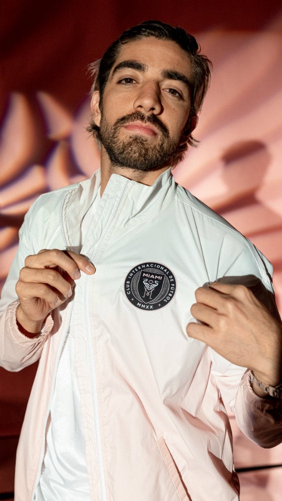 Pizarro posando con los colores del Inter de Miami