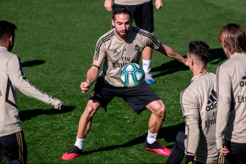 Carvajal en entrenamiento con Real Madrid